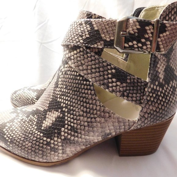Fergalicious Kelsey Ankle Boot Snake Design - Picture 2 of 6